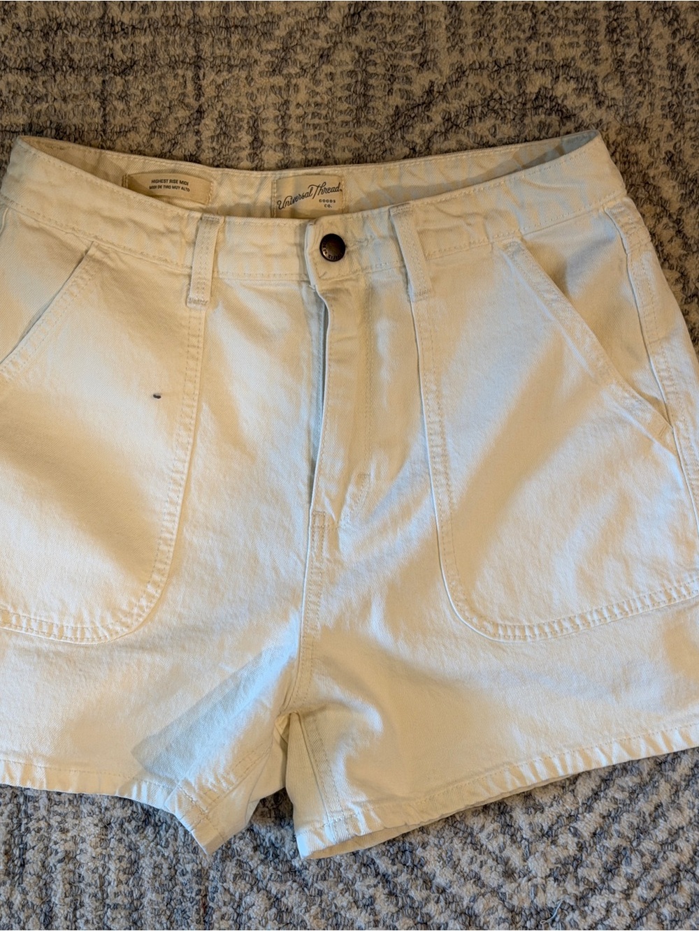 Universal Thread Cream High-Waist Front-Pocket Shorts